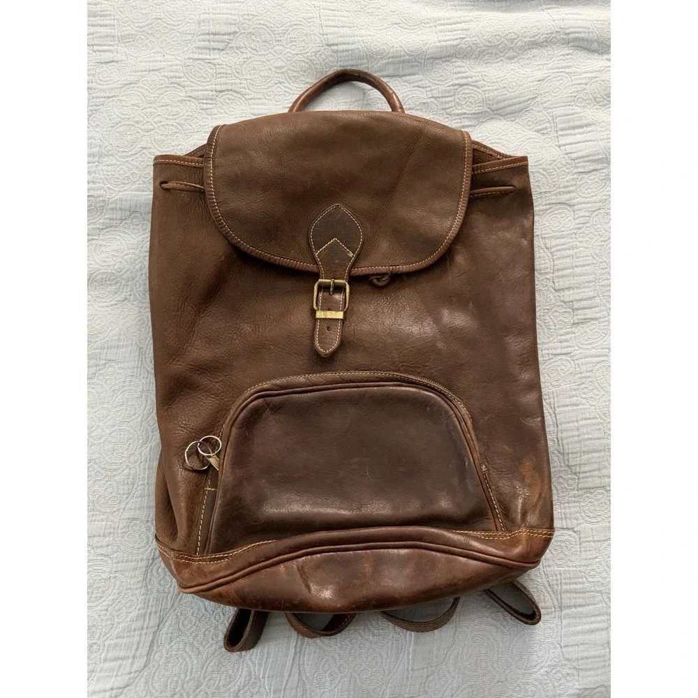 canada leather backpack Vegan by Darling's and stylish for all your adventures. Roots, Made in Canada, leather